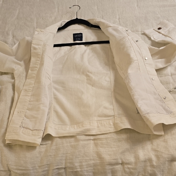 Calvin Klein Women's White Jean Jacket EUC - Picture 14 of 15